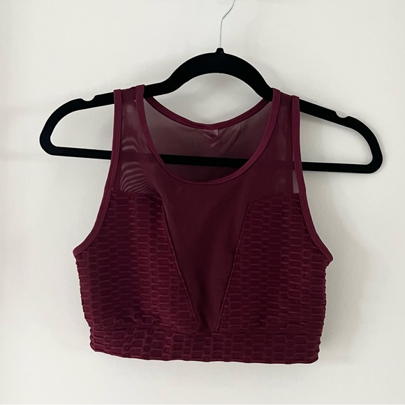 NWOT | Fashion Nova | Textured Sports Bra | Medium | Burgundy - Picture 6 of 7